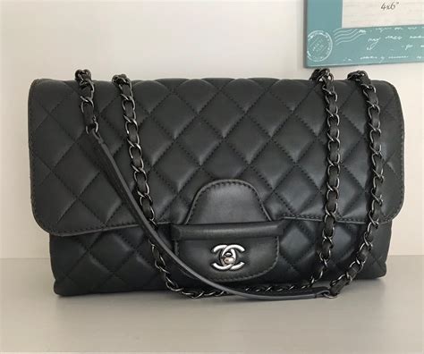 borsa chanel vinile|prezzi borse Chanel originali.